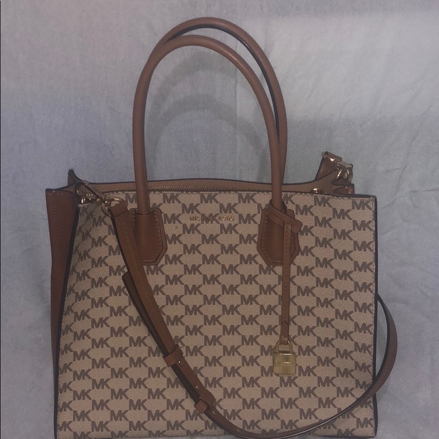 Michael Kors Mercer Bag